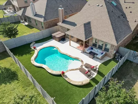 1829 Finch Trl, Northlake, TX 76226