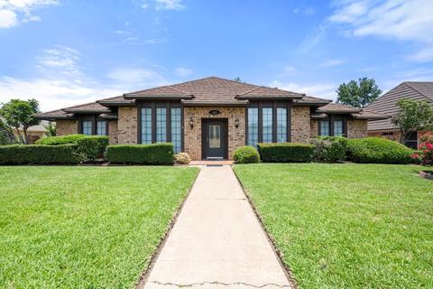 4311 High Springs Ct, Arlington, TX 76016