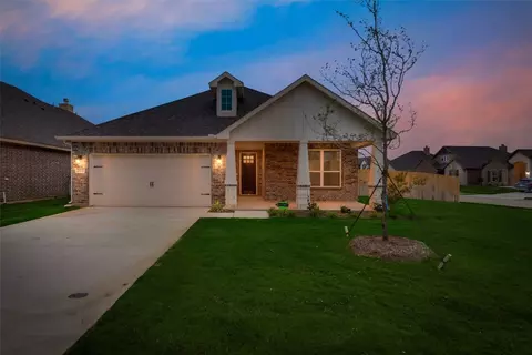 204 Wyndsor Trl, Anna, TX 75409
