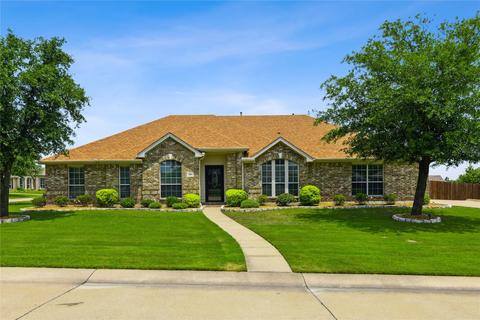 101 Mustang Dr, Rockwall, TX 75087