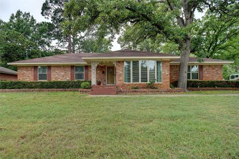 2503 Crestwood Pl, Denton, TX 76209