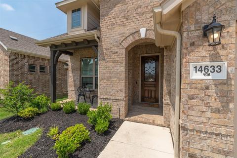 14633 Martin Creek Cv, Roanoke, TX 76262