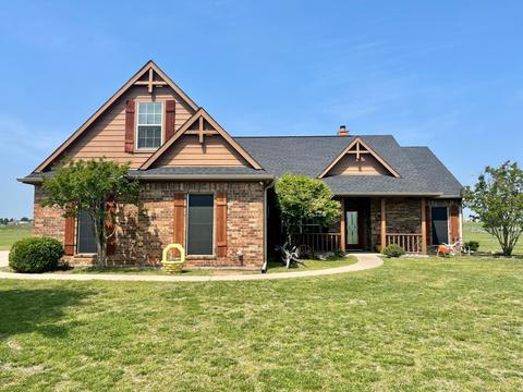 109 Harli Dr, Trenton, TX 75490