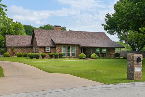 3 Davis Rd, Crowley, TX 76036