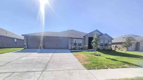 804 Martingale Dr, Nevada, TX 75173