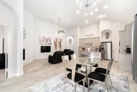 9400 Meadowpark Dr, Argyle, TX 76226