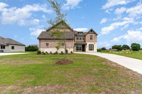 320 Crystal Lake Ln, Red Oak, TX 75154