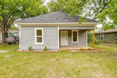 910 Sabine Ave, Cleburne, TX 76031