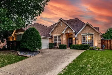 2408 N Hunter Place Ln, Arlington, TX 76006