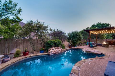 1322 Mcalpin Rd, Midlothian, TX 76065