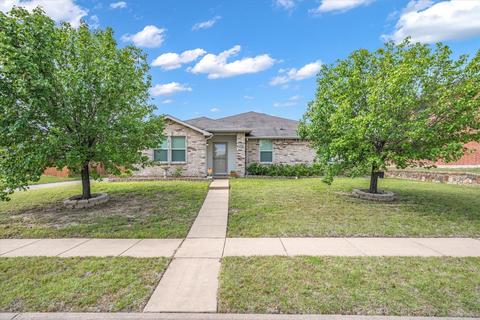 1032 Cavern Dr, Mesquite, TX 75181