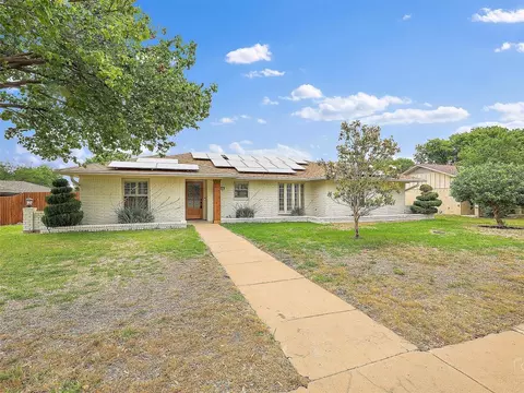 2717 Russwood Ln, Plano, TX 75075