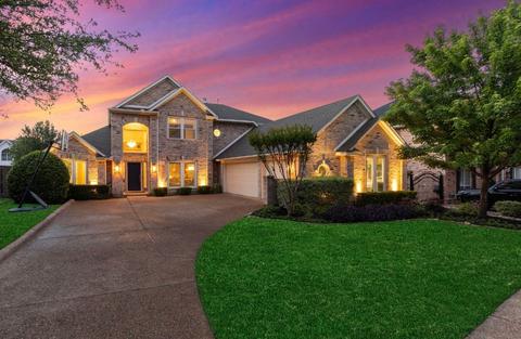 802 Oakcrest Ct, Southlake, TX 76092