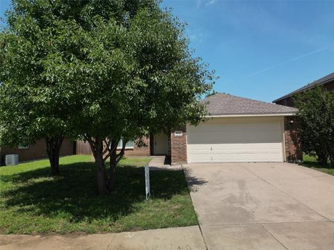 8127 Macgregor Dr, Arlington, TX 76002