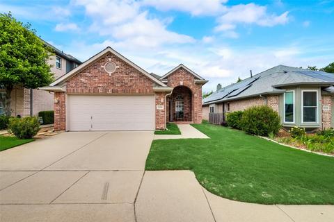 2229 Wembley Wood Ln, Bedford, TX 76022