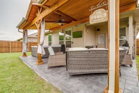 15909 Chancery Ln, Justin, TX 76247