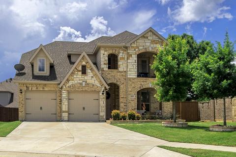 11825 Dixon Dr, Fort Worth, TX 76108