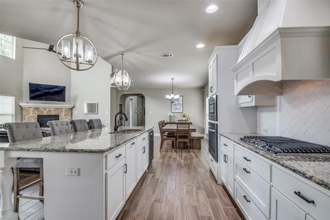 6917 Nava, Grand Prairie, TX 75054