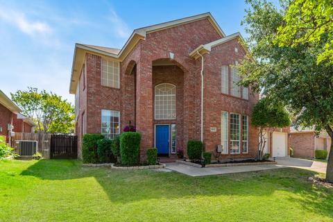 8212 Mt Mckinley Rd, Fort Worth, TX 76137