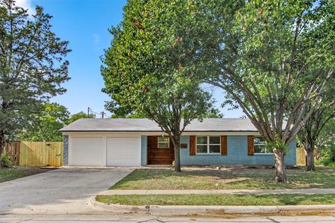 3047 Longmeade Dr, Farmers Branch, TX 75234