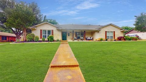 226 Bexar Dr, Highland Village, TX 75077