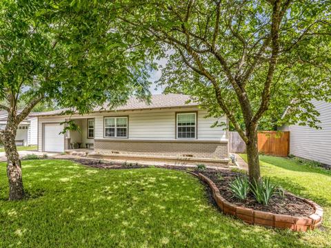 507 W 6th St, Lancaster, TX 75146