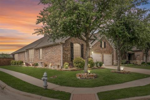 1017 Brigham Dr, Forney, TX 75126