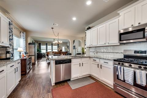 579 Mckenna Dr, Rockwall, TX 75087