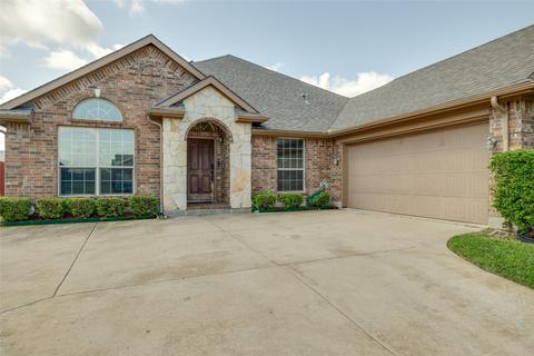 708 Saline Creek Dr, Glenn Heights, TX 75154