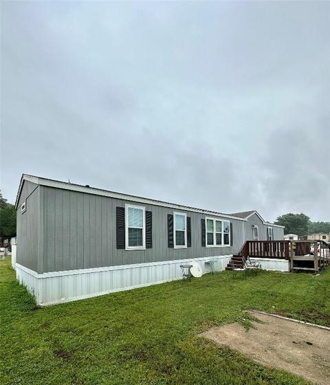 3211 W Division St #123, Arlington, TX 76012