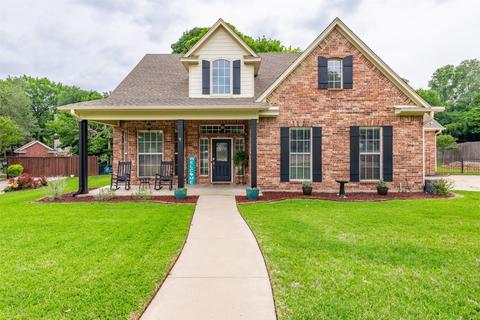 308 Leeward Cir, Azle, TX 76020