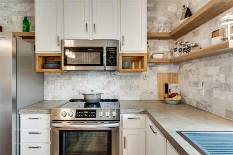 2913 Carnaby Ln, Garland, TX 75044