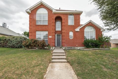 1113 Creekbluff Dr, Carrollton, TX 75010