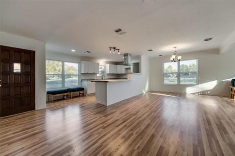 2500 Bryan St, Commerce, TX 75428 photo 3
