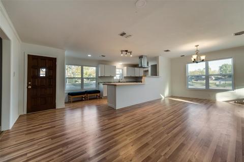 2500 Bryan St, Commerce, TX 75428 photo 4