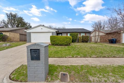 3736 Bridalwreath Dr, Fort Worth, TX 76133
