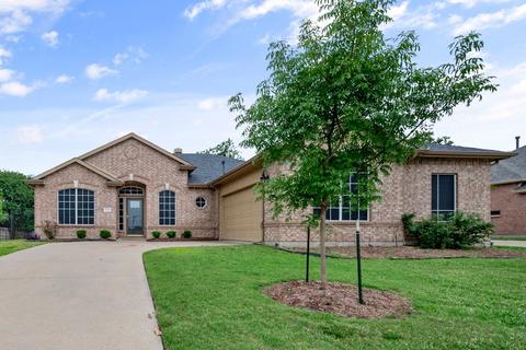 1013 Wilderness Trl, Crowley, TX 76036
