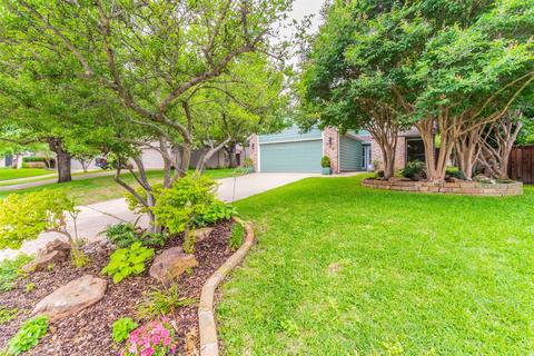 240 Casa Blanca Ave, Fort Worth, TX 76107