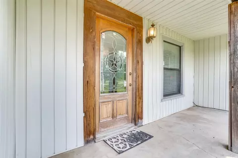 818 Highland Ave, Wills Point, TX 75169
