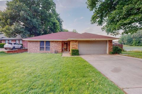 426 Oakview Dr, Grand Prairie, TX 75050