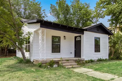 6840 Greenlee St, Fort Worth, TX 76112
