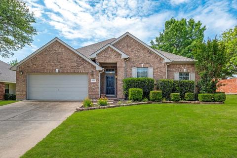 1002 Fieldstone Dr, Cedar Hill, TX 75104