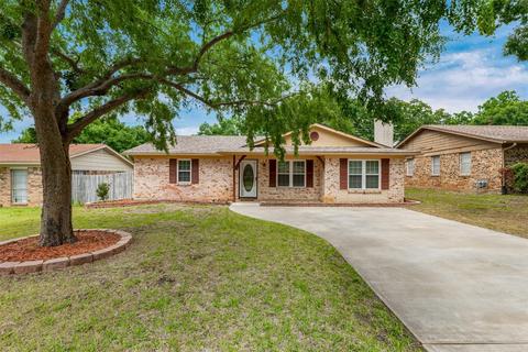 1825 S Center St, Denison, TX 75021