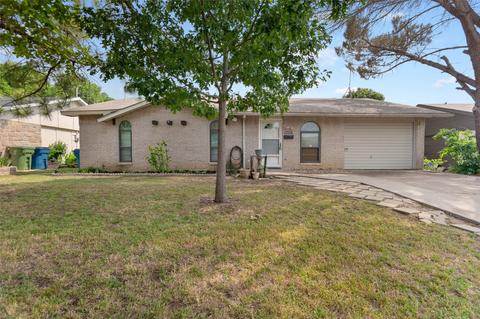 1226 Hillwood Dr, Lewisville, TX 75067