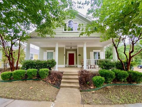 1900 Mimosa Ct, Savannah, TX 76227