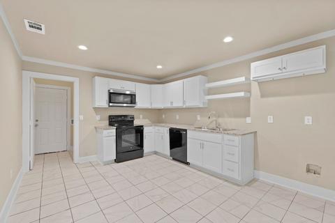 404 E Travis St, Mexia, TX 76667 photo 7
