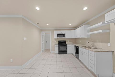 404 E Travis St, Mexia, TX 76667 photo 6