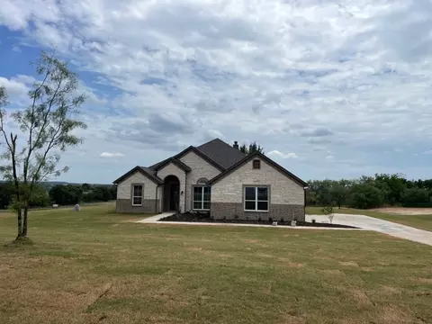 2036 Liberty Ct, Weatherford, TX 76088