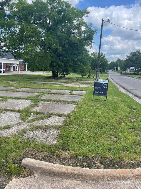 215 Fuller St, Sulphur Springs, TX 75482