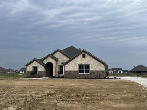 4145 Sanger Meadow Dr, Sanger, TX 76266